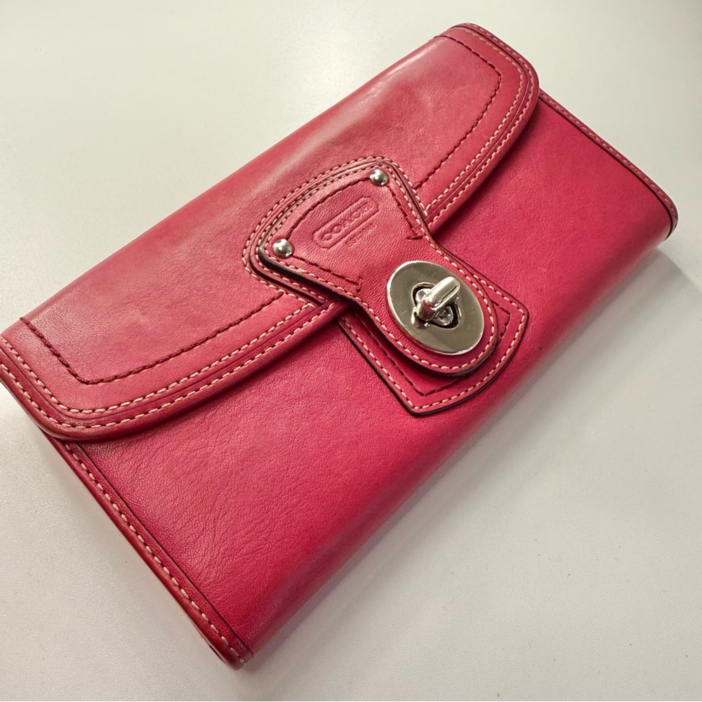 Vintage Coach Legacy Pink Leather Turnlock Wallet Trifold